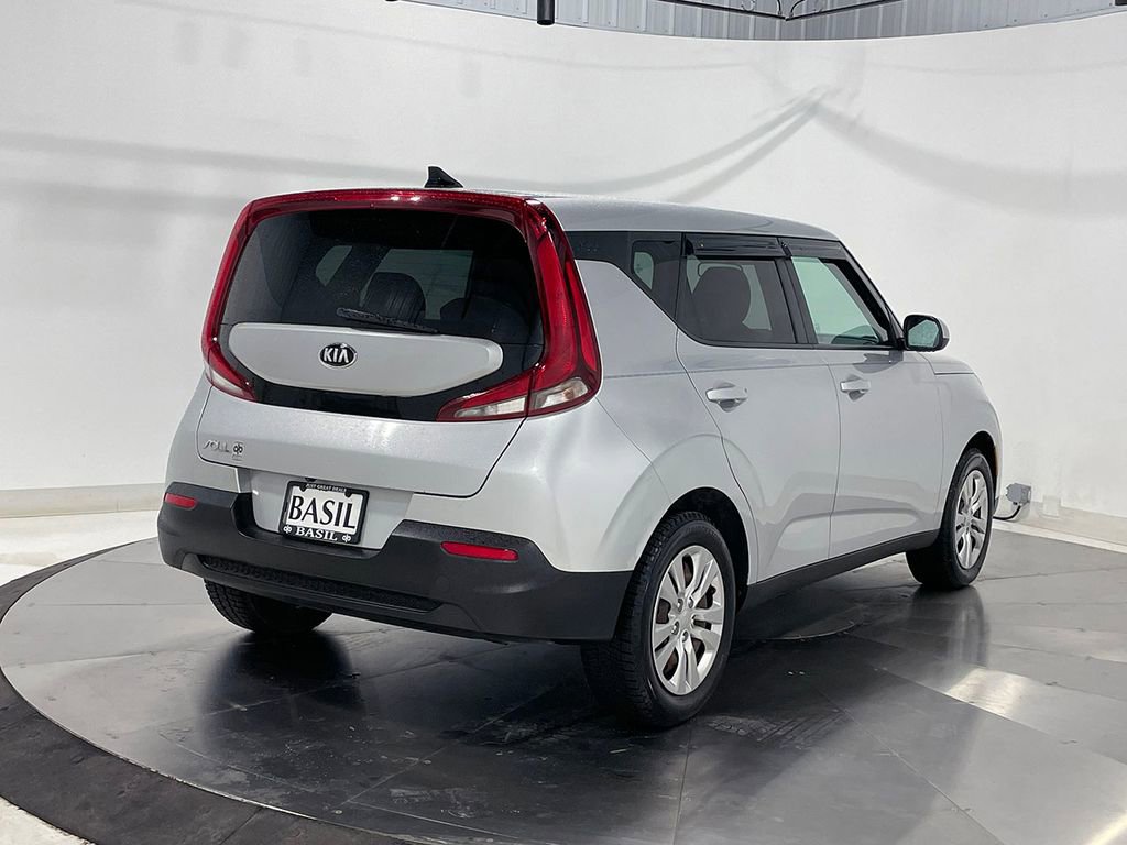 Used 2020 Kia Soul LX image 11