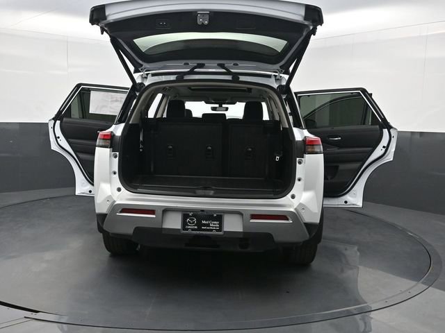 Used 2025 Nissan Pathfinder Platinum w/ Cargo Package FWD image 47