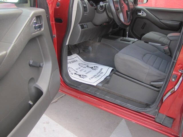 Used 2012 Nissan Frontier S w/ S Preferred Pkg RWD image 9