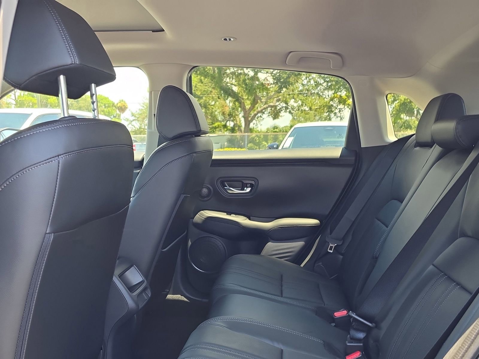 New 2026 Honda HR-V EX-L image 17