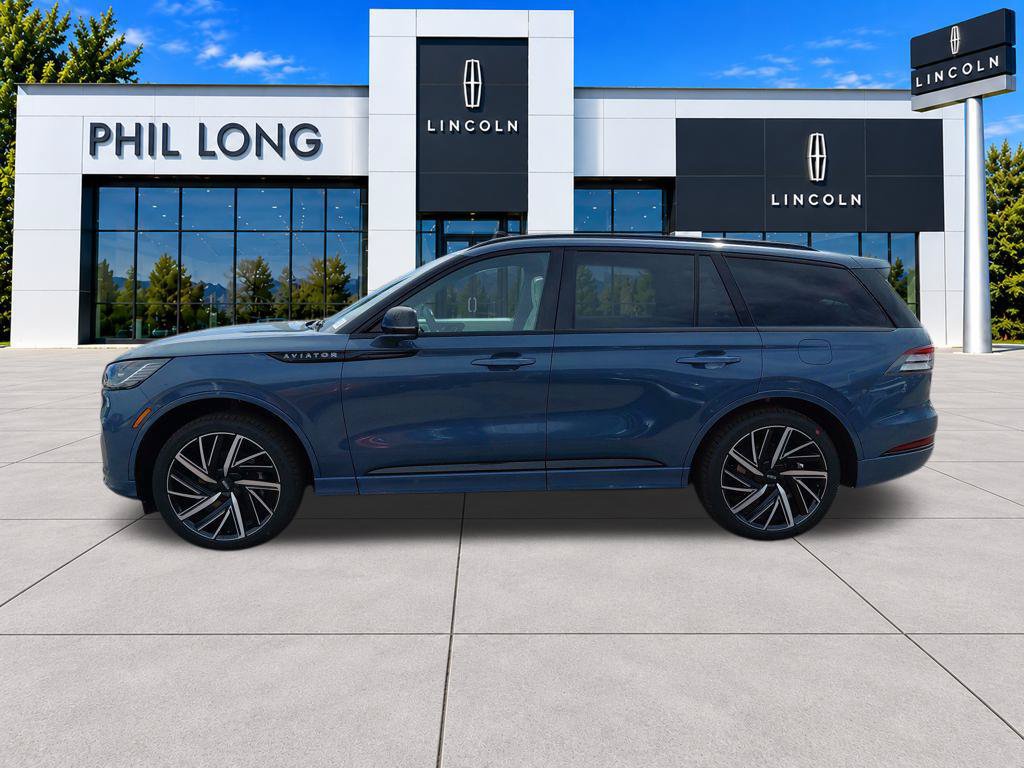 New 2026 Lincoln Aviator Black Label w/ Jet Appearance Package AWD/4WD image 4