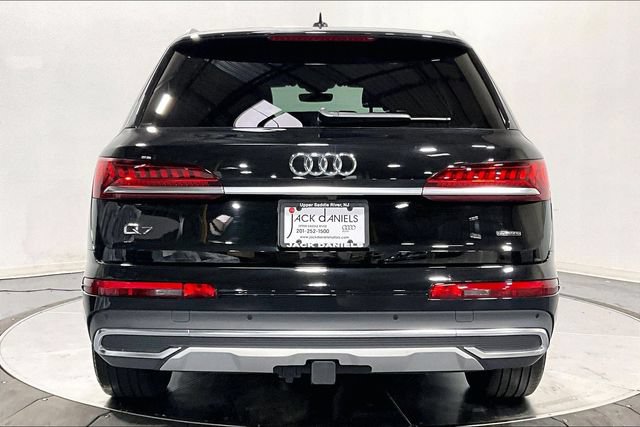 Used 2023 Audi Q7 2.0T Premium Plus w/ Premium Plus Package AWD/4WD image 3
