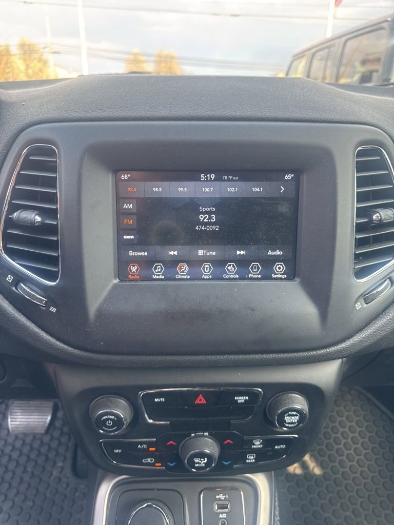 Used 2019 Jeep Compass Latitude w/ Popular Equipment Group image 2