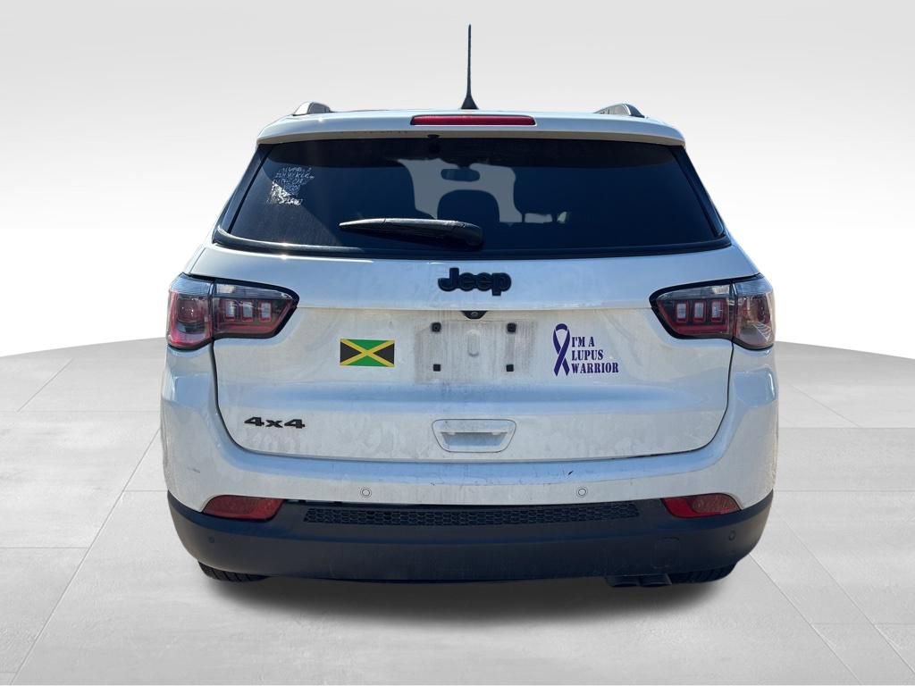 Used 2019 Jeep Compass Sport image 4