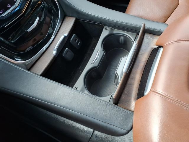 Used 2015 Cadillac Escalade Luxury RWD image 29