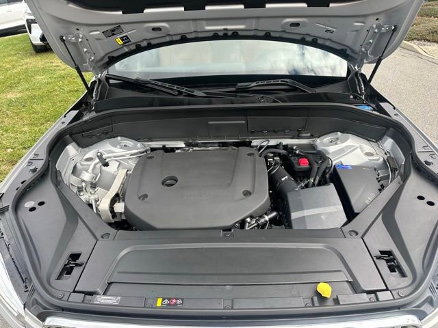 Used 2025 Volvo XC90 B6 Ultra w/ Protection Package image 37