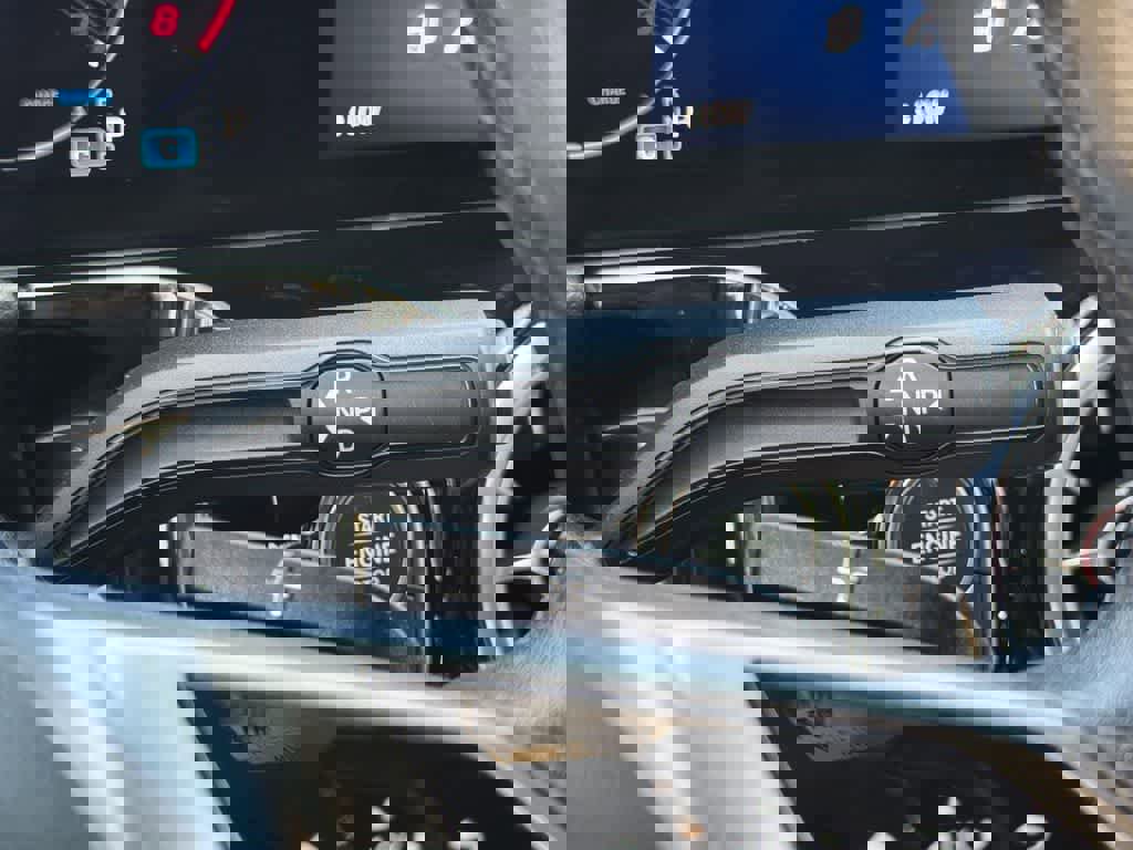 Used 2025 Mercedes-Benz GLA 250 4MATIC image 17