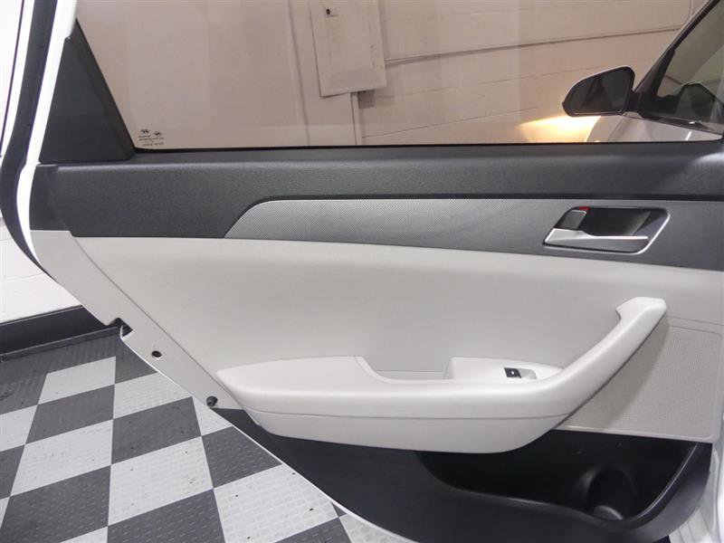 Used 2019 Hyundai Sonata SE FWD image 25