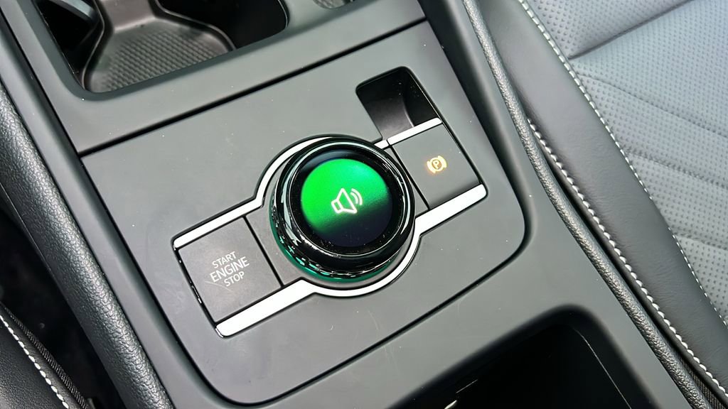 New 2026 Volkswagen Tiguan SE image 29