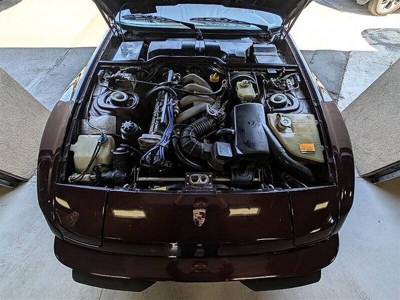 Used 1987 Porsche 944 Coupe RWD image 16