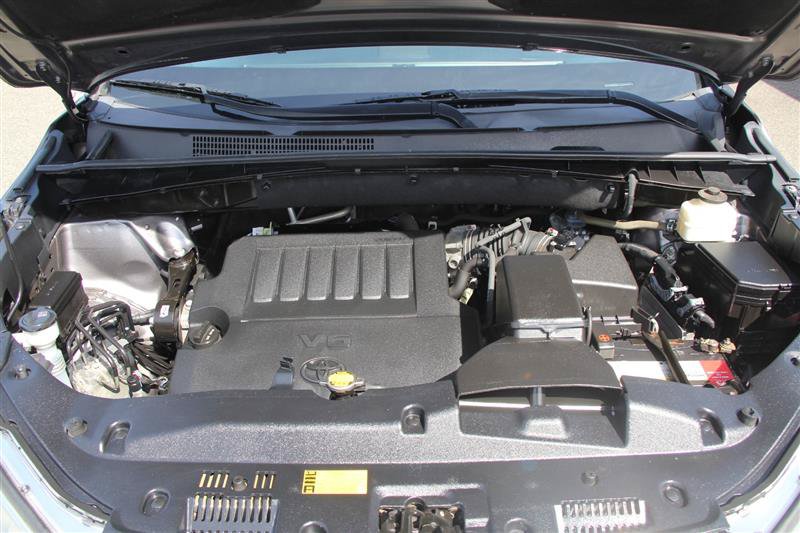 Used 2014 Toyota Highlander Limited FWD image 10