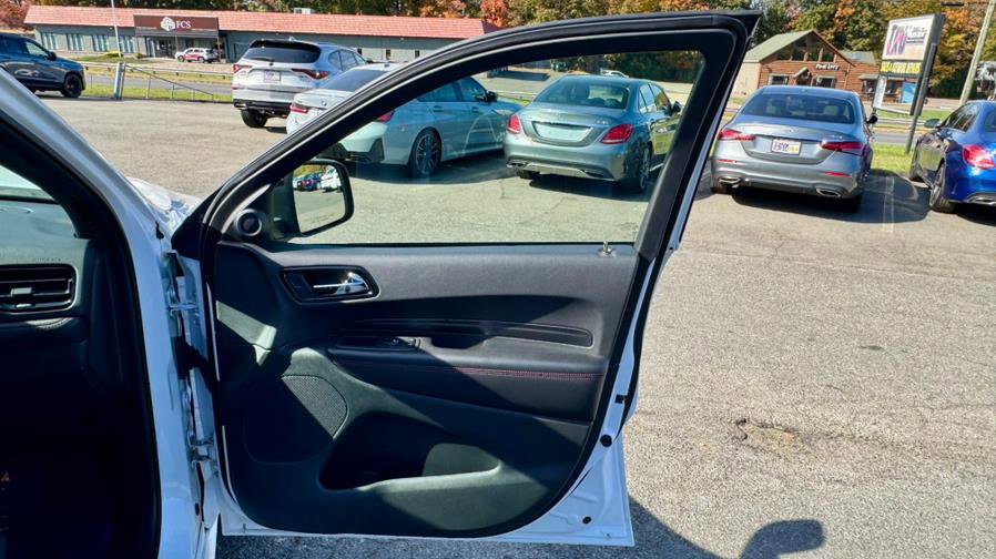 Used 2022 Dodge Durango R/T w/ Blacktop Package image 19