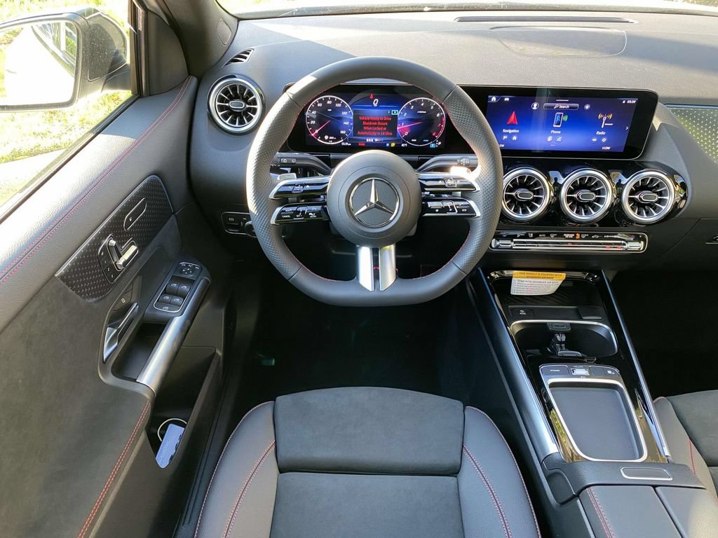 Certified 2025 Mercedes-Benz GLA 250 image 21