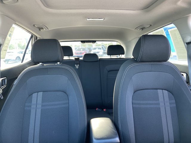 Used 2025 Hyundai Venue SEL FWD image 19
