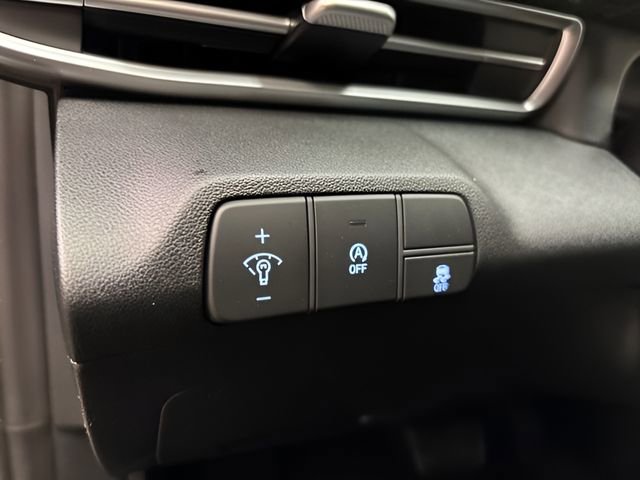 New 2026 Hyundai Elantra SE image 31