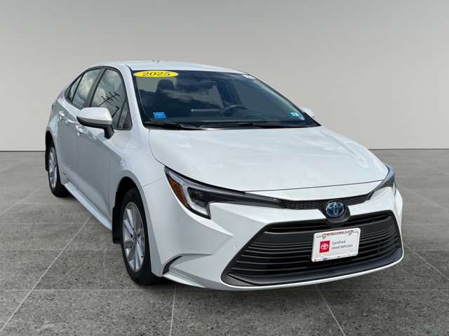 Certified 2025 Toyota Corolla LE w/ LE Premium Package AWD/4WD image 9