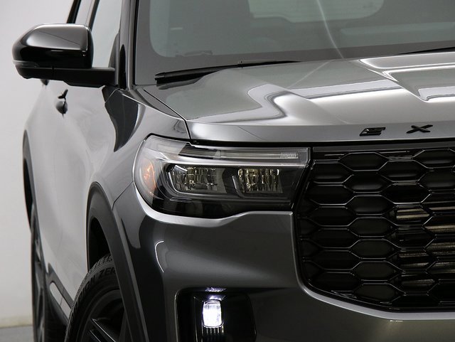 New 2026 Ford Explorer ST image 4