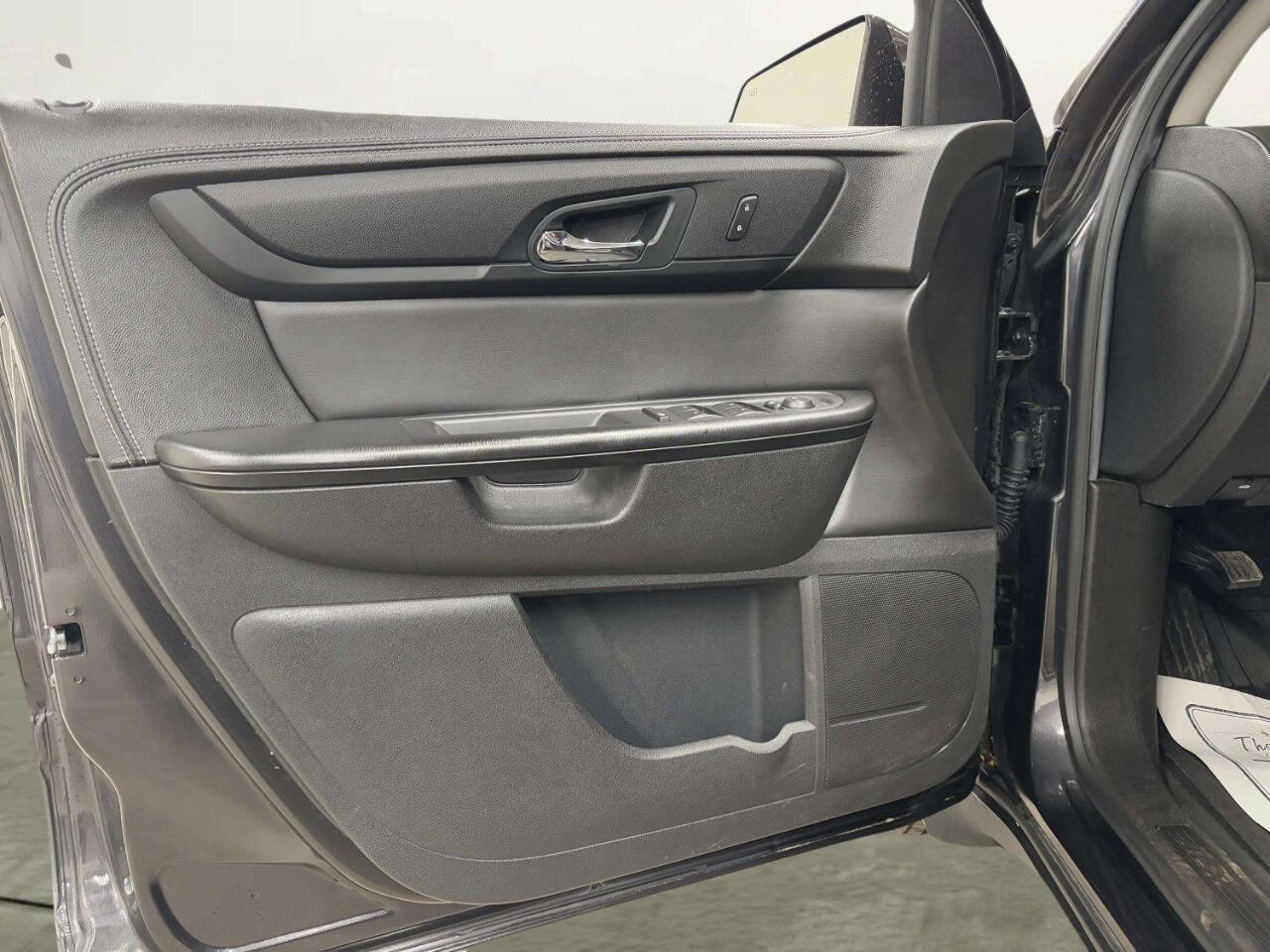 Used 2016 Chevrolet Traverse LT w/ Style and Technology Package image 10