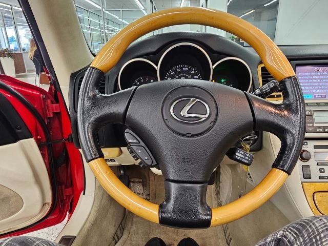 Used 2004 Lexus SC 430 Convertible image 16