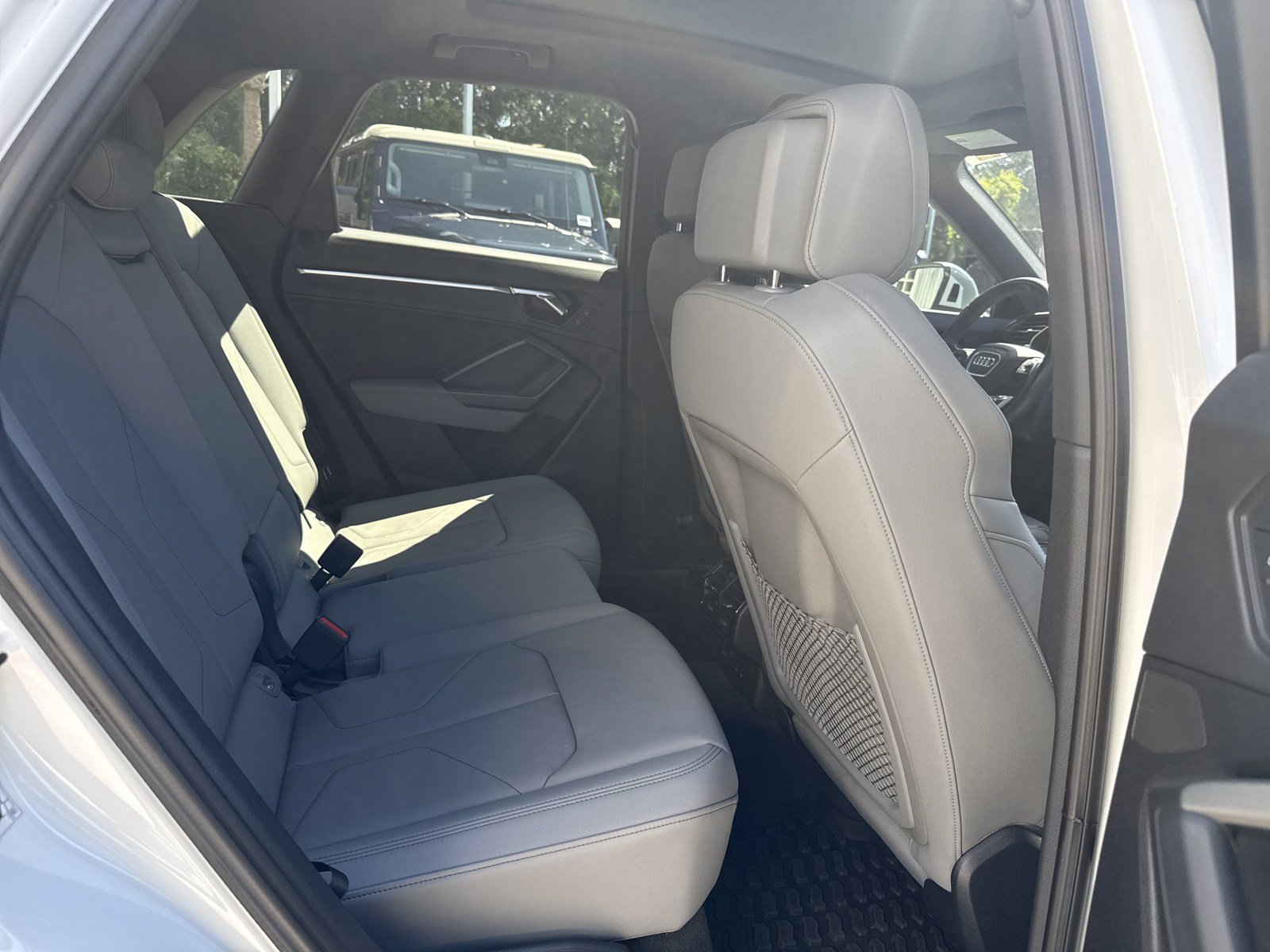 Used 2023 Audi Q3 2.0T Premium Plus AWD/4WD image 39