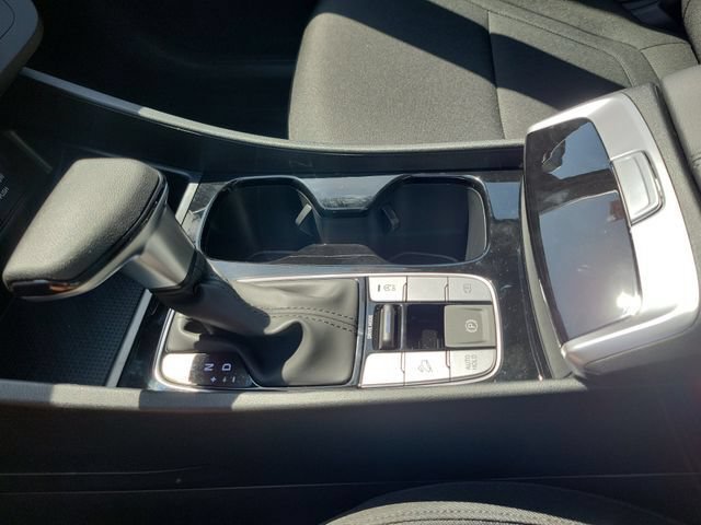 New 2026 Hyundai Tucson SE w/ Tow & Go Package FWD image 16
