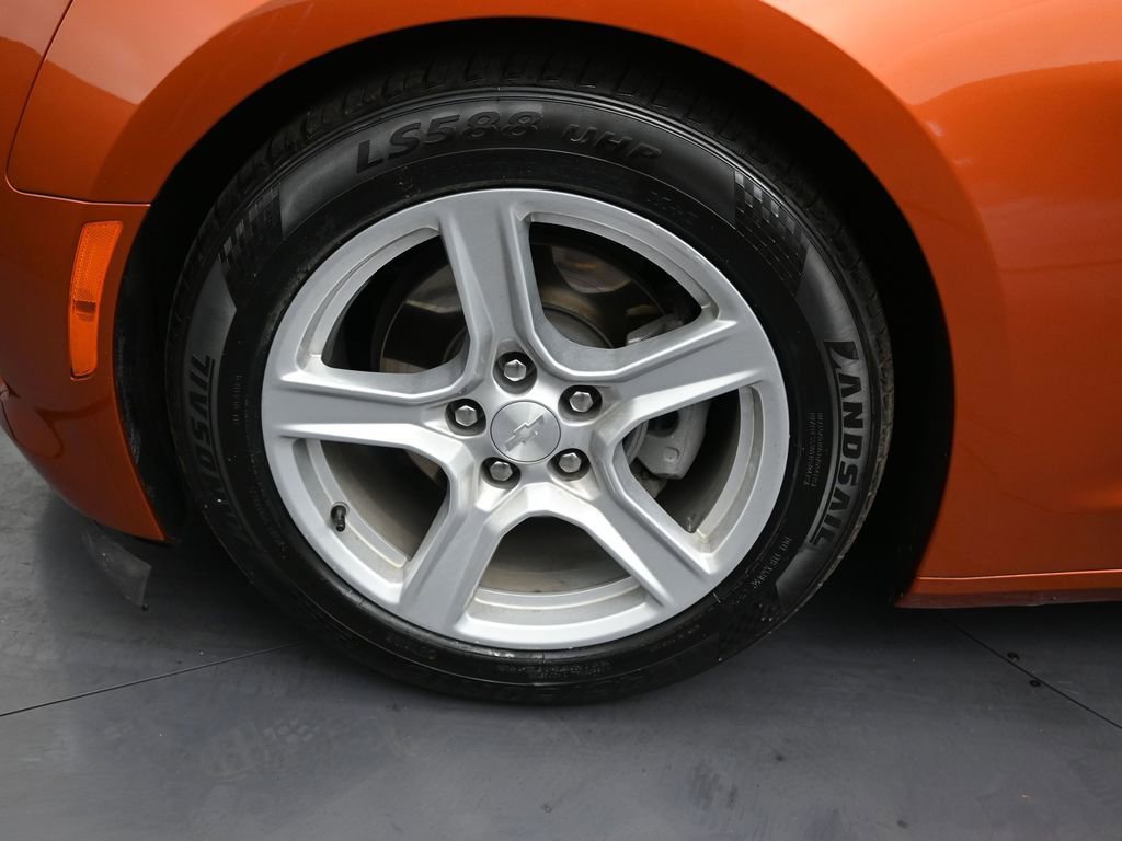 Used 2024 Chevrolet Camaro LT image 9