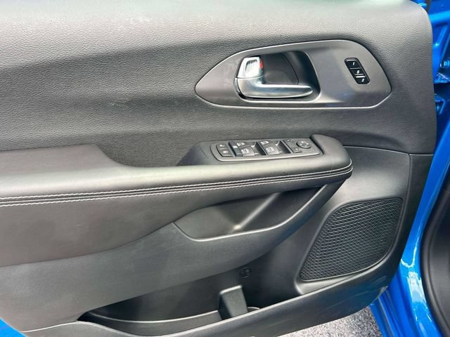 New 2026 Chrysler Pacifica Select FWD image 15