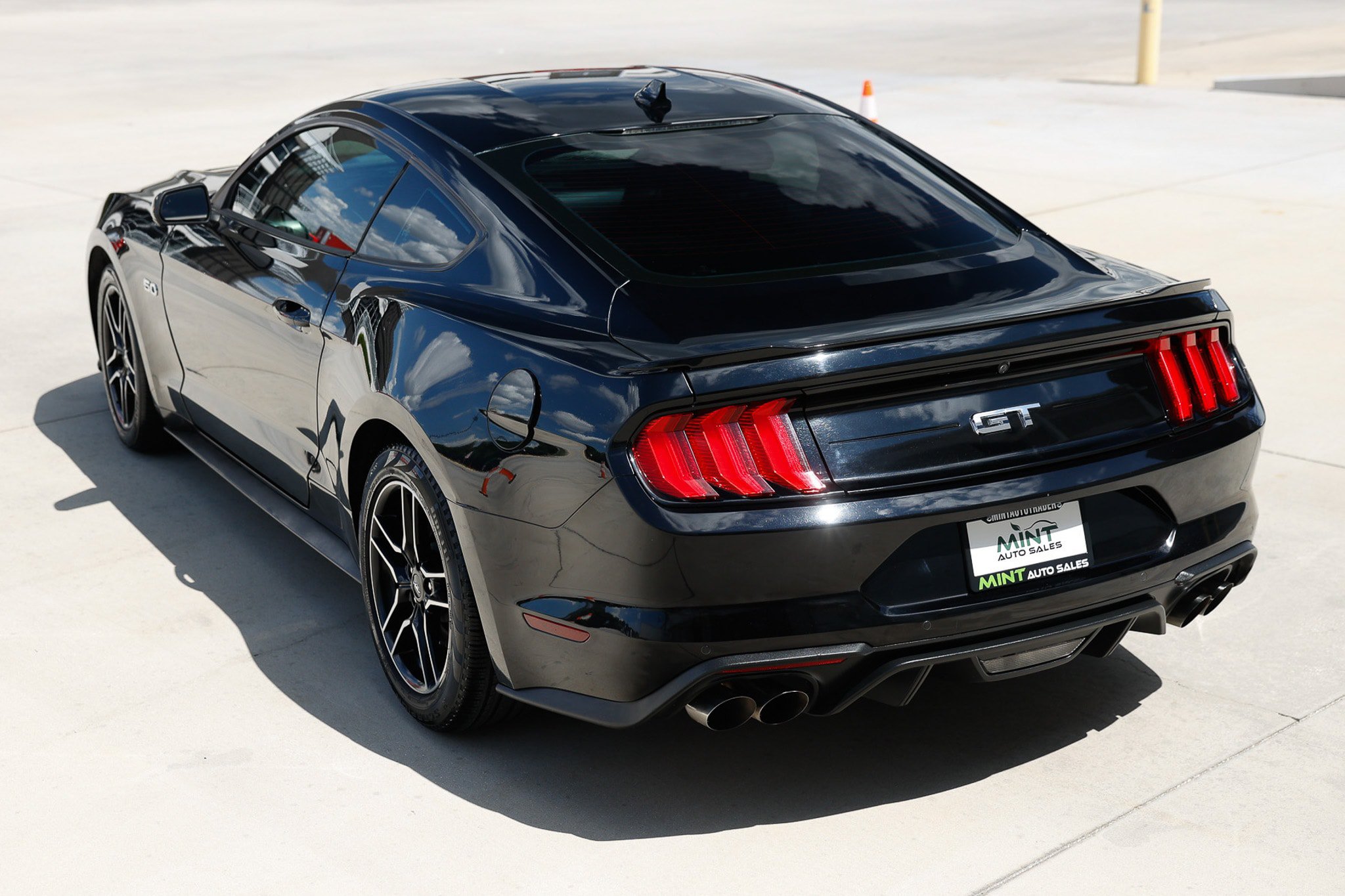 Used 2021 Ford Mustang GT w/ Equipment Group 301A RWD image 8