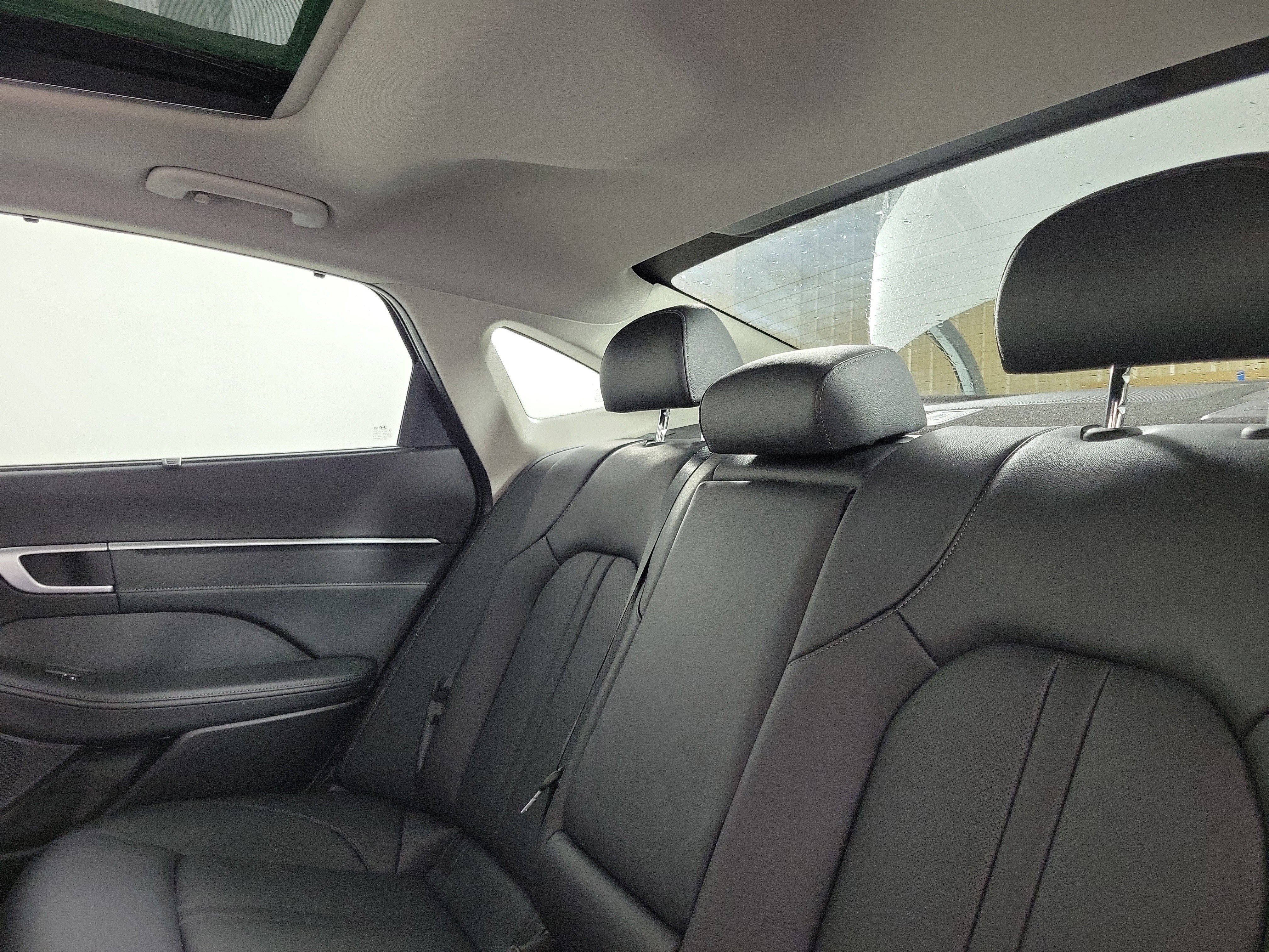 New 2025 Hyundai Sonata Limited image 31