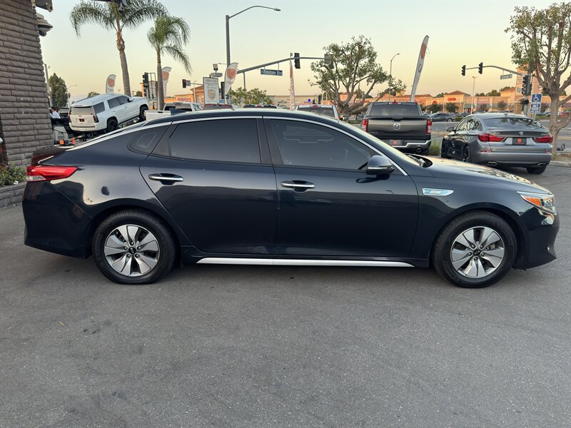Used 2018 Kia Optima Premium w/ Convenience Package FWD image 21