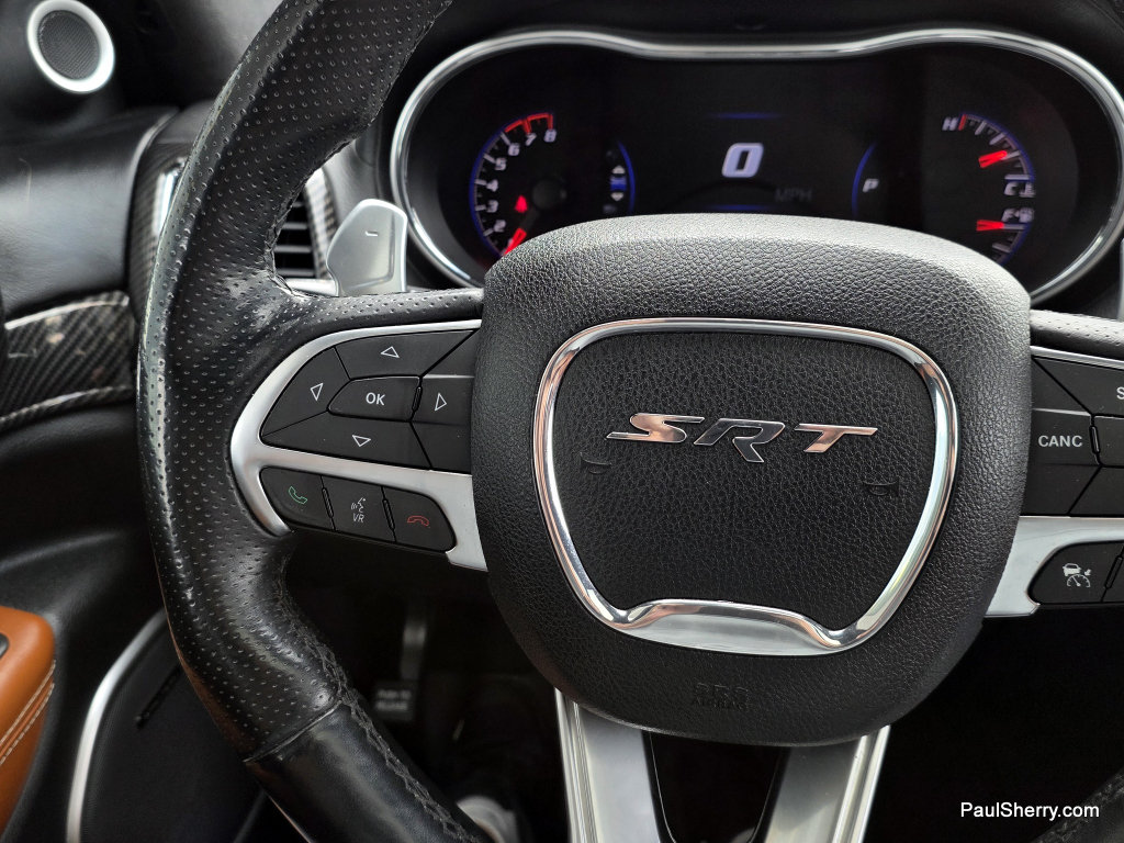 Used 2015 Jeep Grand Cherokee SRT AWD/4WD image 34