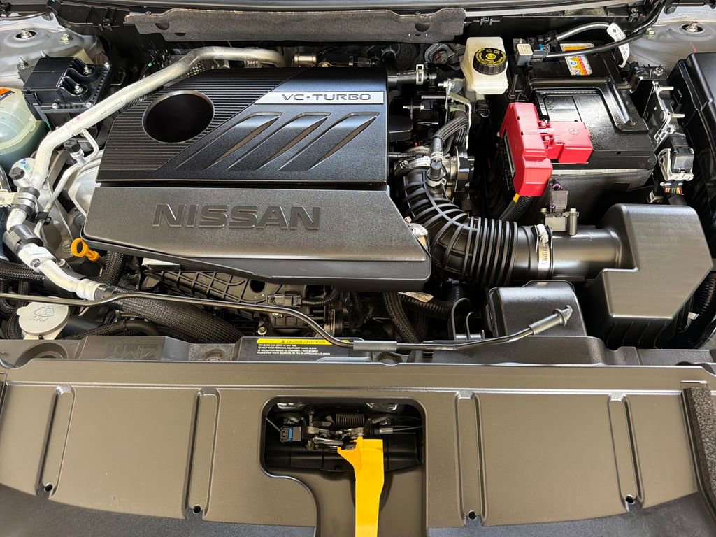 Used 2025 Nissan Rogue SL w/ Tech Package image 37