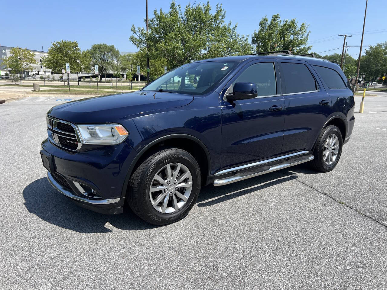 Used 2017 Dodge Durango SXT w/ Quick Order Package 23B AWD/4WD image 2