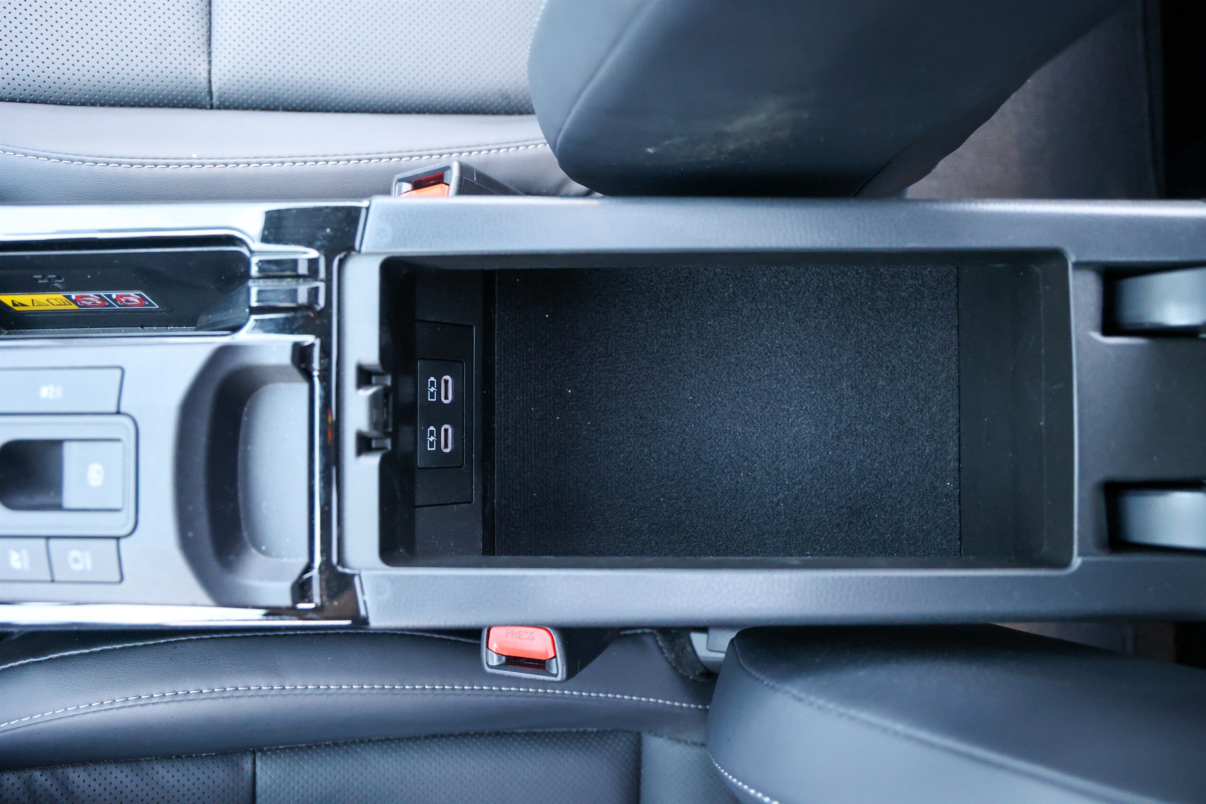 Used 2023 Toyota Prius XLE FWD image 29