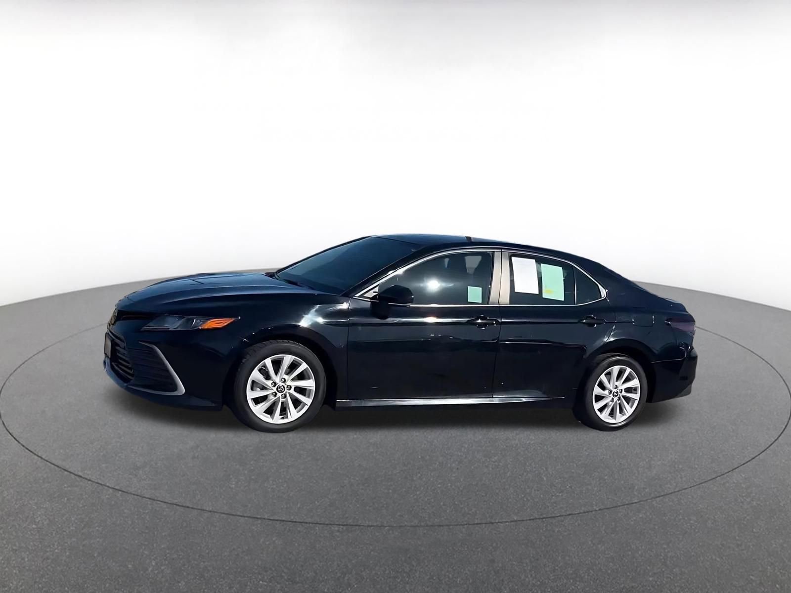 Used 2023 Toyota Camry LE FWD image 7