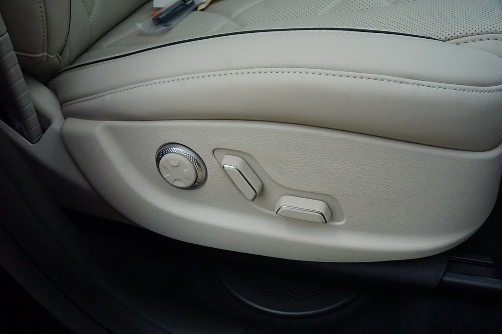 New 2025 Genesis GV80 3.5T Prestige image 23