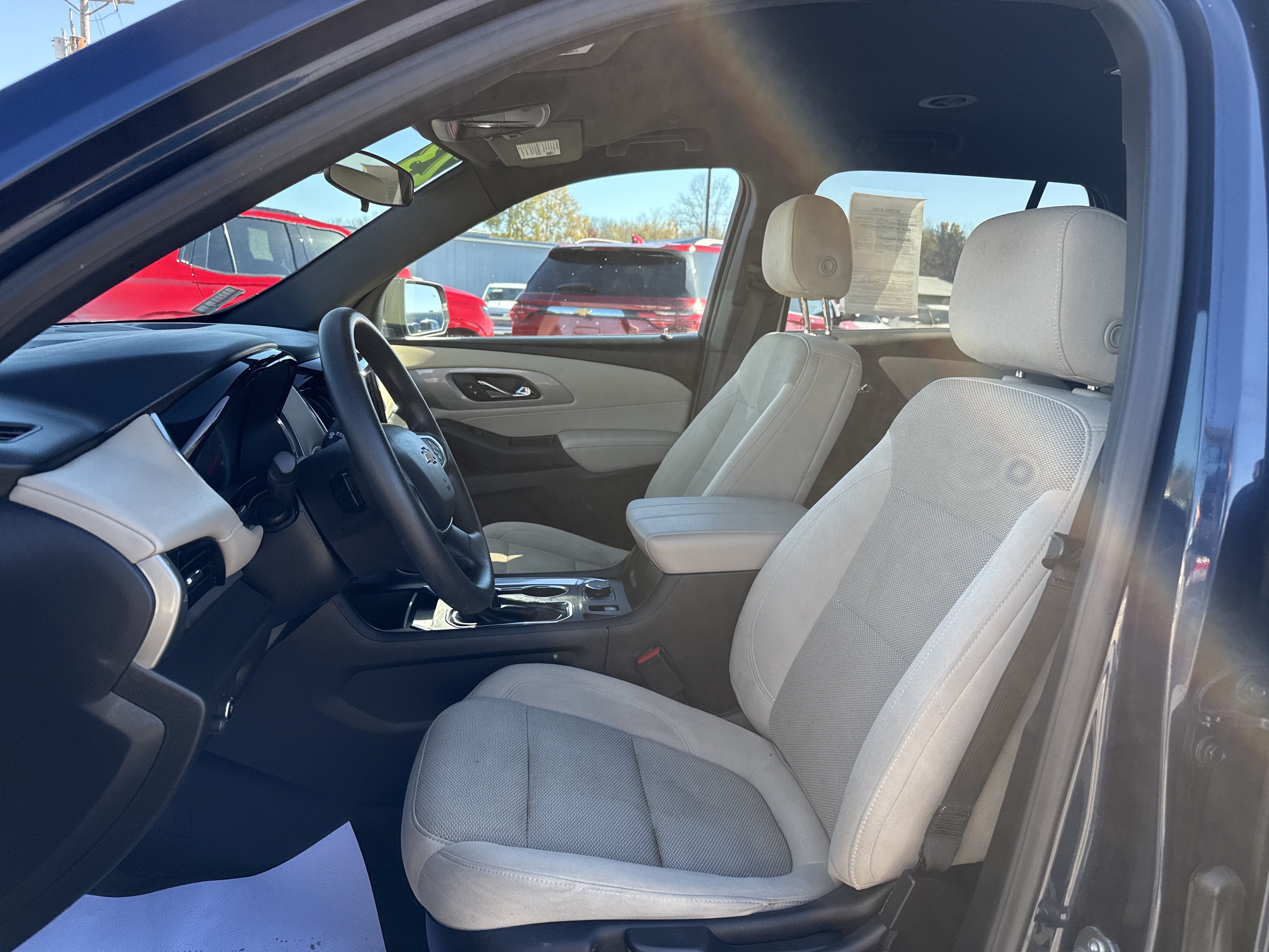 Used 2023 Chevrolet Traverse LS w/ Safety Package AWD/4WD image 5