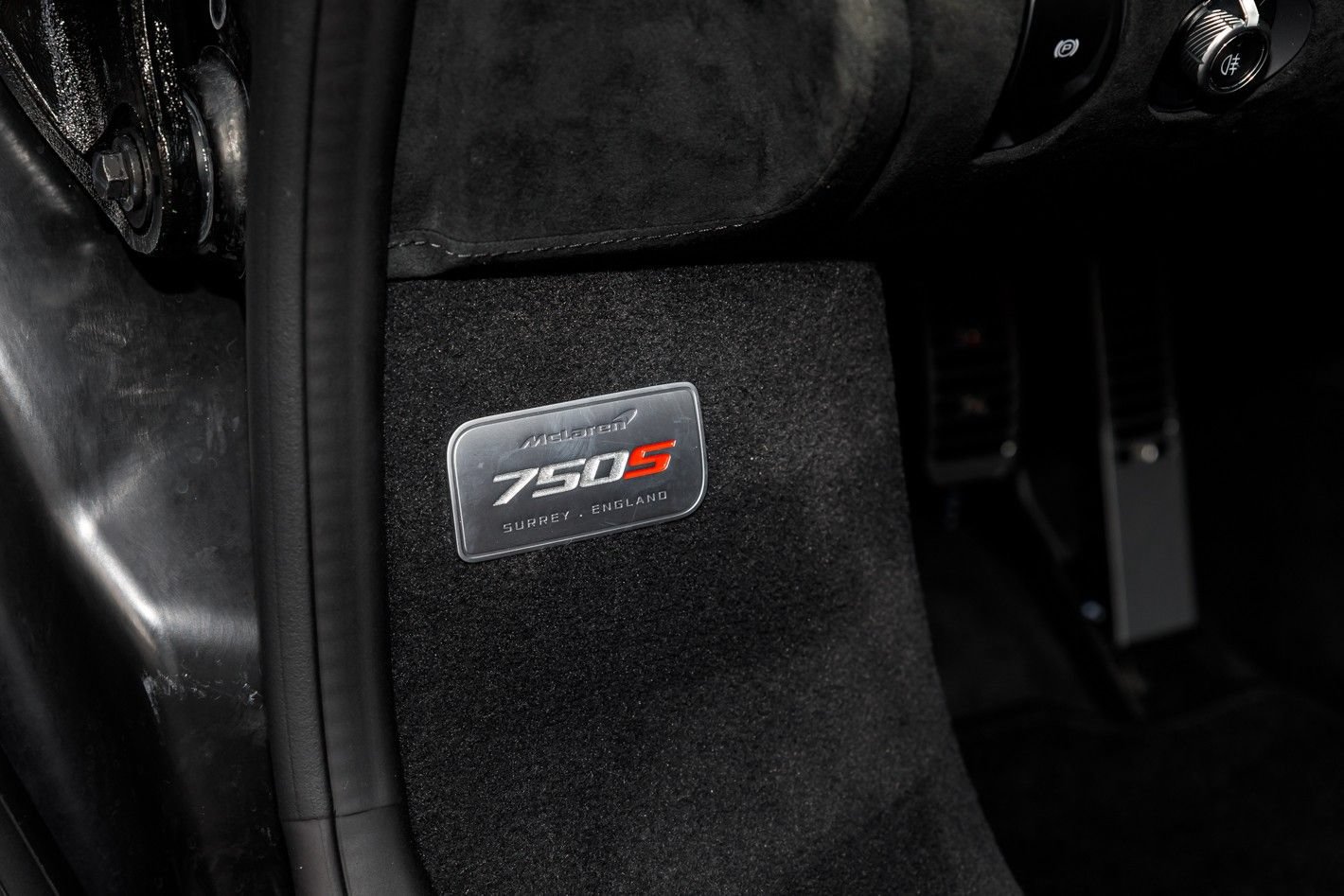 Used 2026 McLaren 750S Spider RWD image 24