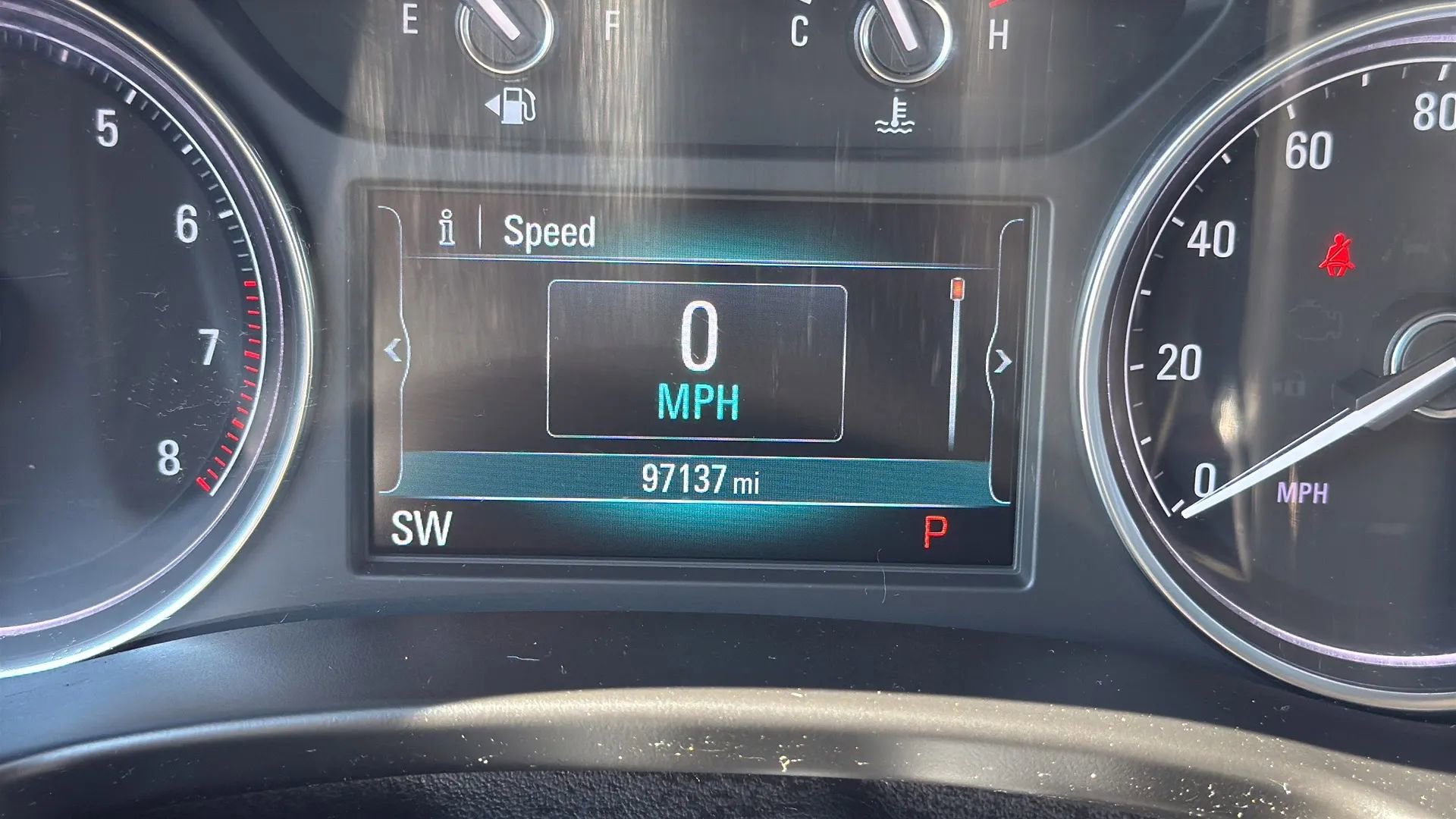 Used 2019 Buick Enclave Essence image 17