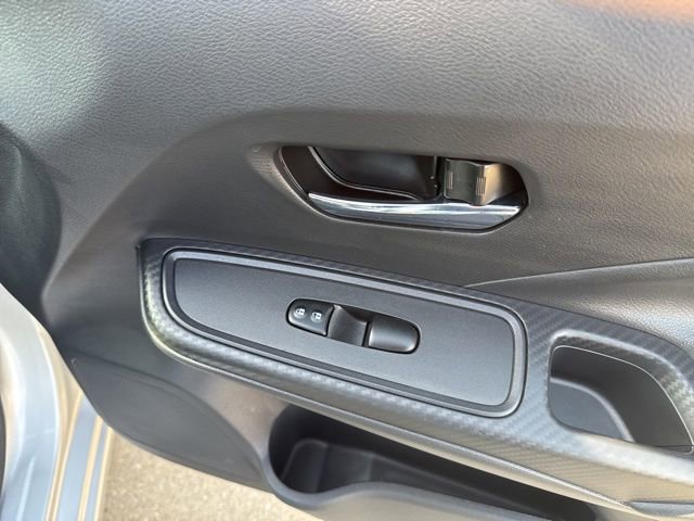 Used 2025 Nissan Versa SV image 45