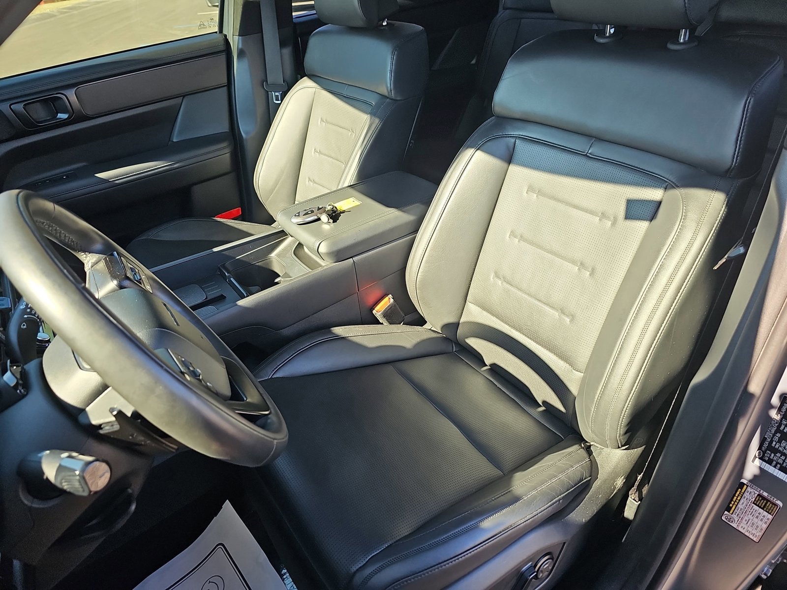 Used 2024 Hyundai Santa Fe Calligraphy image 17