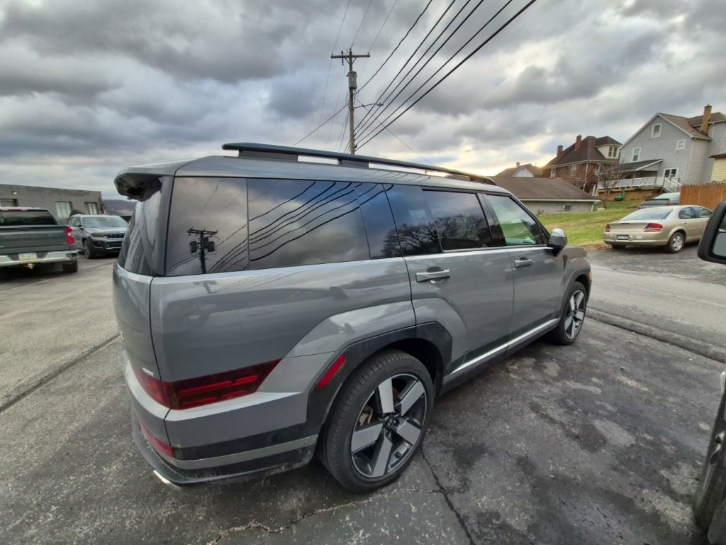 Used 2024 Hyundai Santa Fe Limited image 8