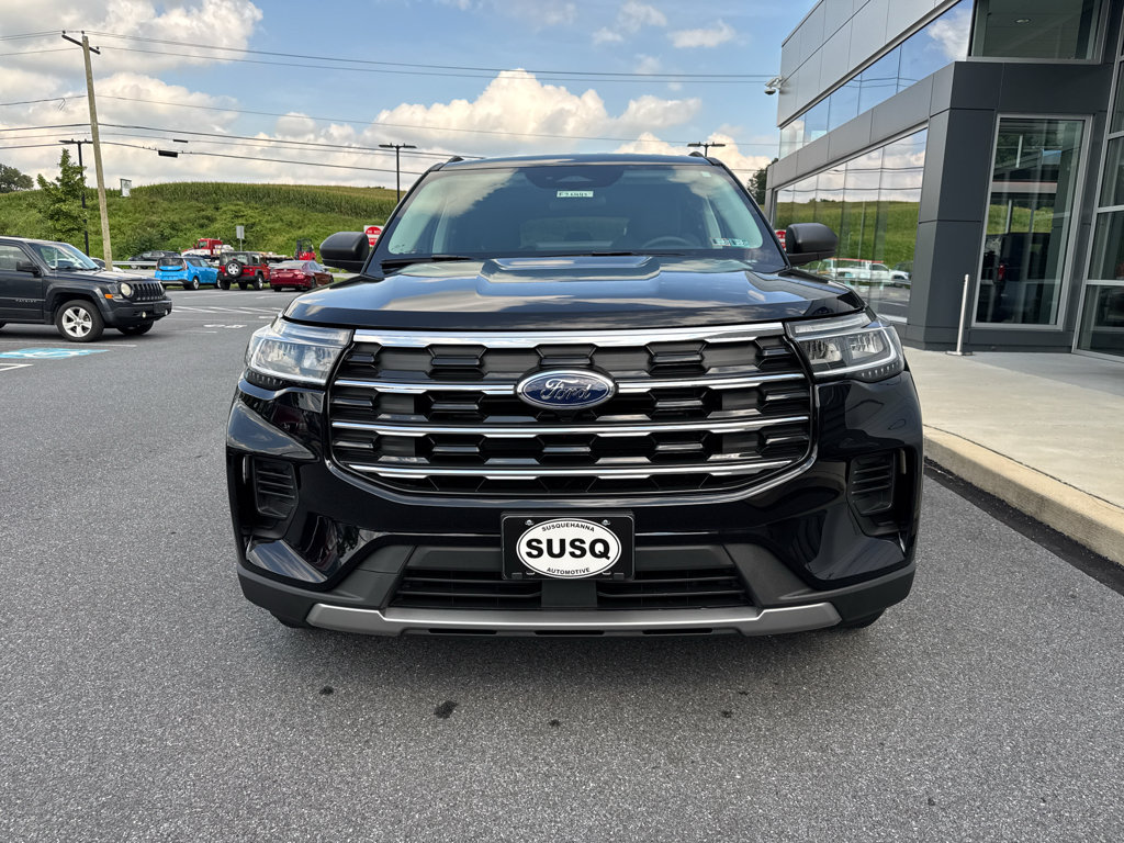 New 2026 Ford Explorer Active AWD/4WD image 2