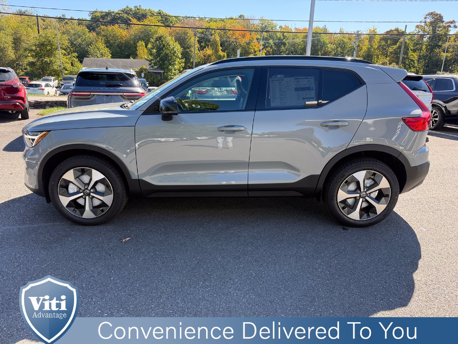 New 2026 Volvo XC40 B5 Plus w/ Protection Package Premier AWD/4WD image 5