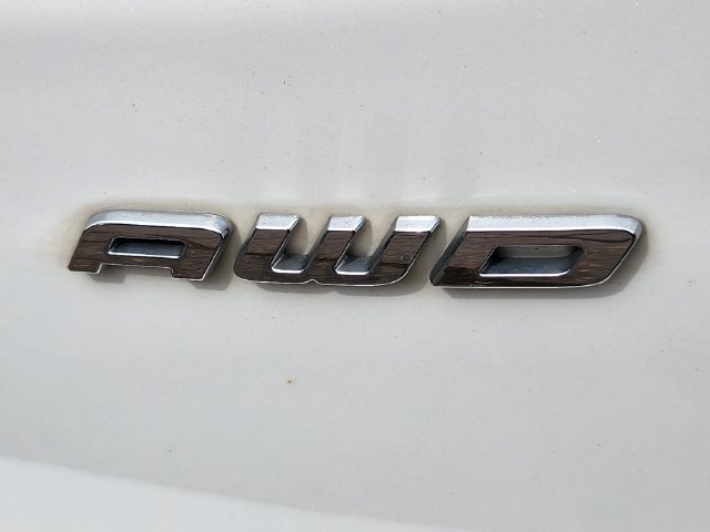Used 2021 Ford Edge Titanium AWD/4WD image 10