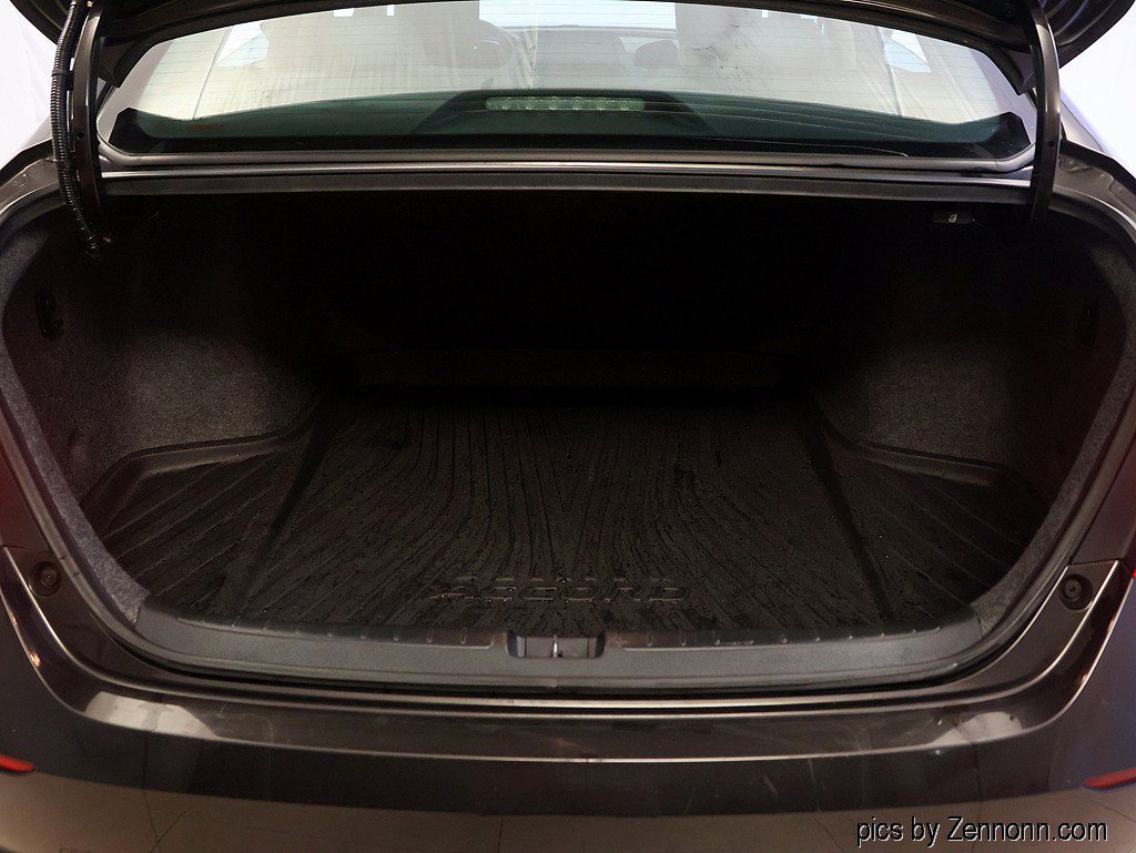 Used 2018 Honda Accord LX image 25