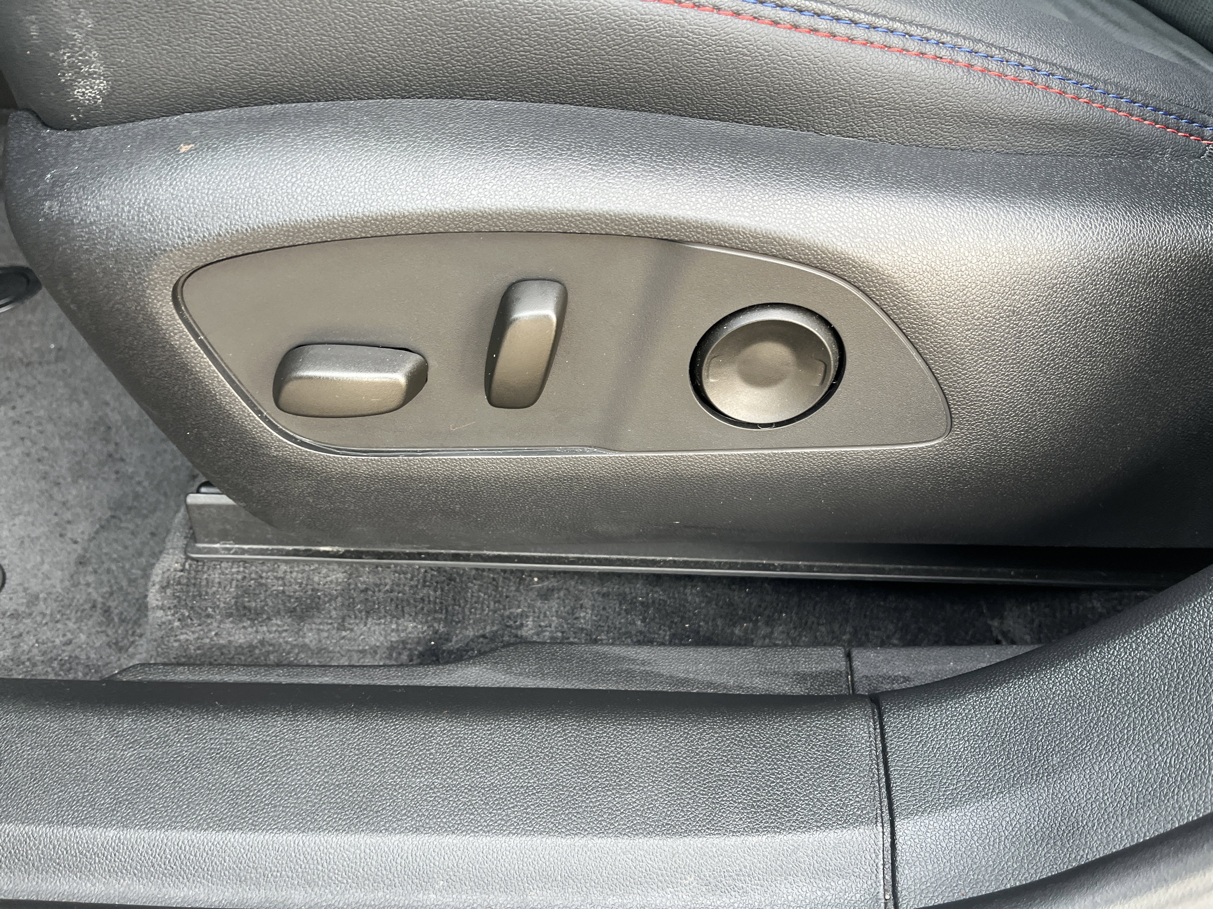 Used 2025 Chevrolet Blazer EV RS image 10