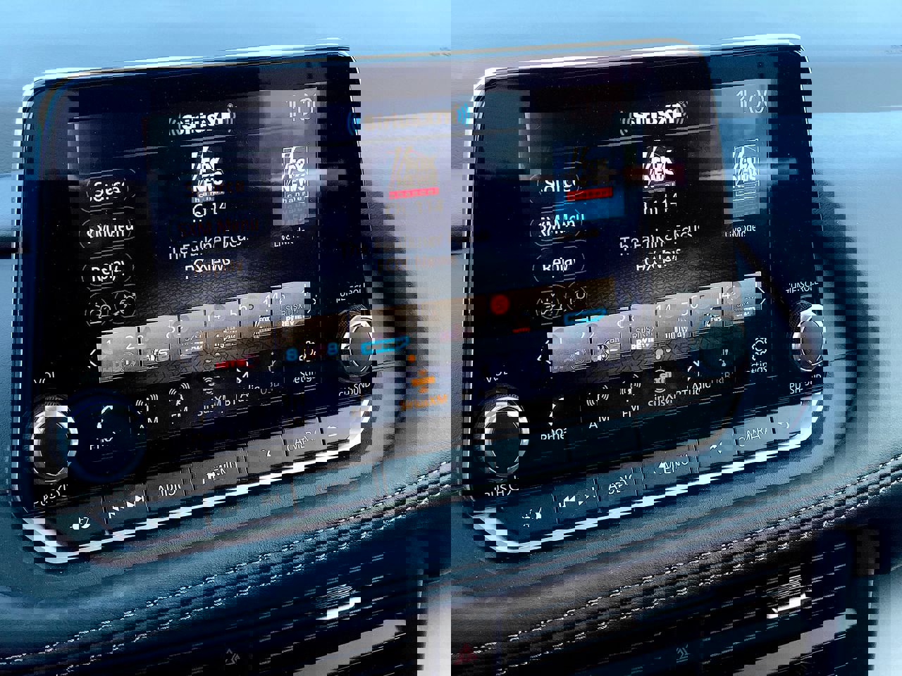 Used 2025 Nissan Rogue SV w/ SV Premium Package image 20