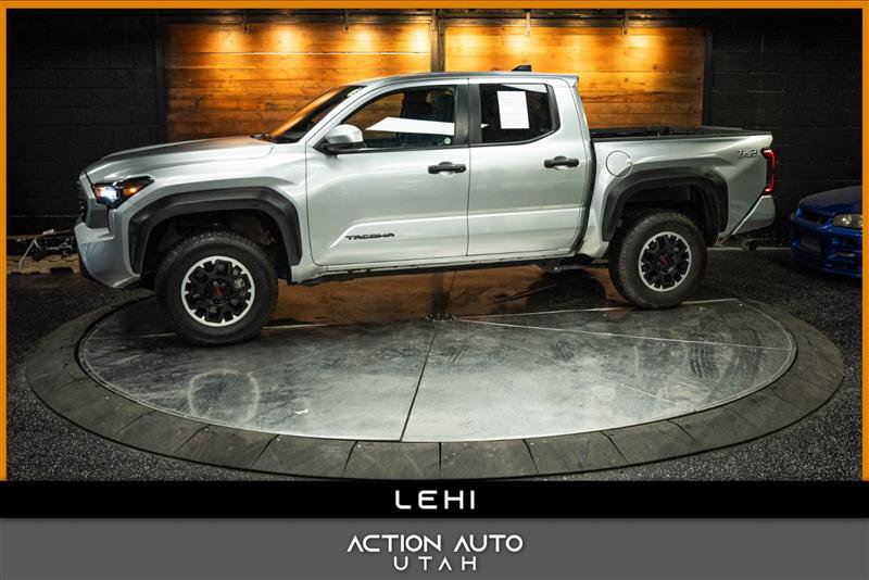 Used 2024 Toyota Tacoma TRD Off-Road image 1