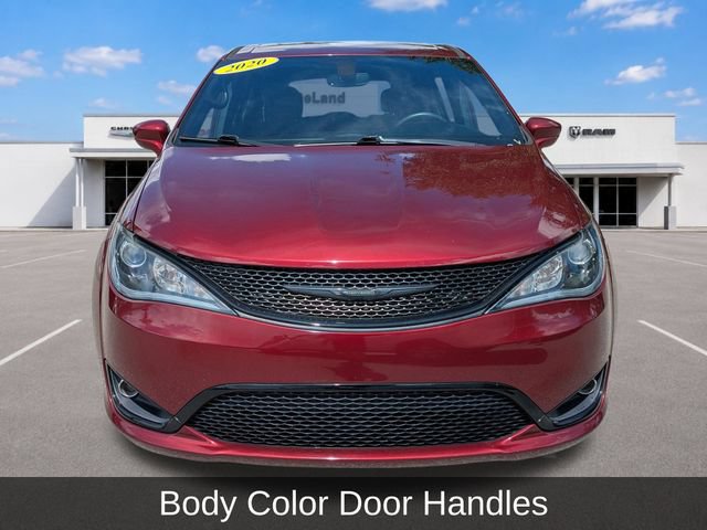 Used 2020 Chrysler Pacifica Touring w/ S Appearance Package FWD image 11